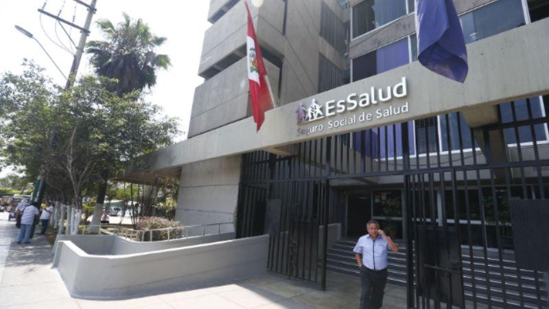 essalud