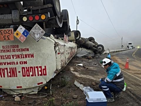OEFA contaminación ambiental  carreteras hidrocarburos 