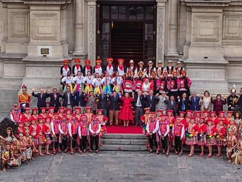 Presidenta Dina Boluarte Palacio de gobierno tropas 