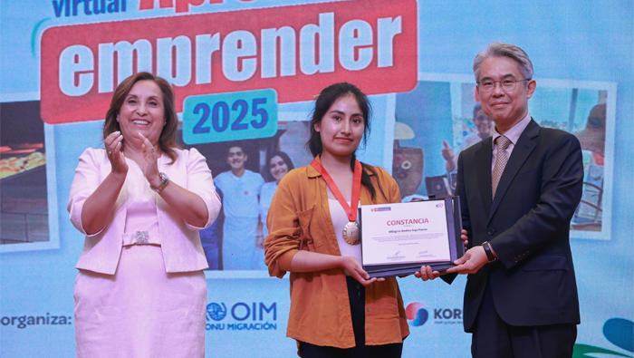 joven clausura presidenta